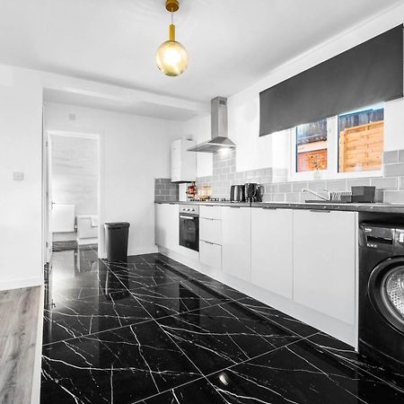 Modern Apartment - Cradley Heath - Top Rated - Netflix - Wifi - 1Mh Smethwick Extérieur photo